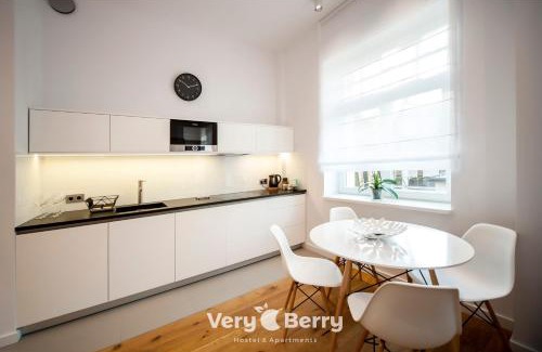 Grunwald Apartment | Very Berry - Orzeszkowej 14 - MTP Apartment, parking, check in 24h
