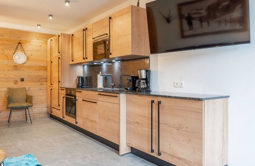 Uttendorf Apartment | Very comfortable and furnished with style