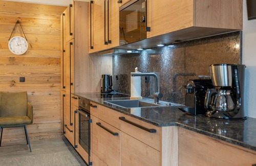 Uttendorf Apartment | Very comfortable and furnished with style