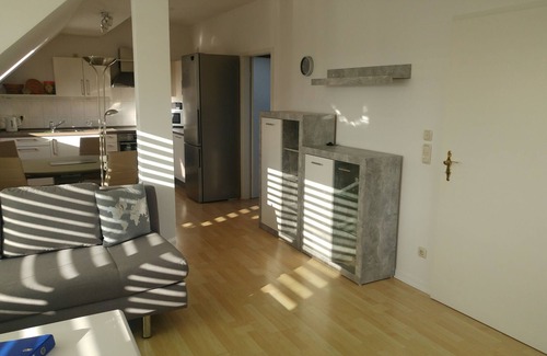 Oberhavel Apartment | very cozy 2-room attic apartment in Hohen Neuendorf OT Borgsdorf
