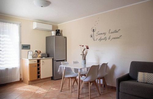 Oletta House | Very nice air-conditioned apartment with heated pool in charming villa.