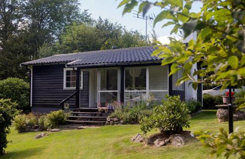 Hastveda House | Very nice cottage by the lake. Lursjön!