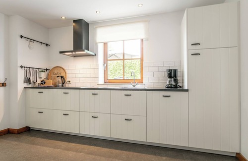 Koulen House | Very nice farmhouse with a large terrace