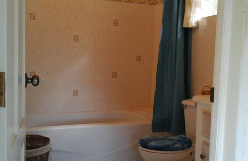 Gros Islet House | very spacious, neat and organized