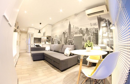 Carihuela Apartment | VERY SUNNY STUDIO WITH POOL, GARDENS, TERRACE AND WIFI.