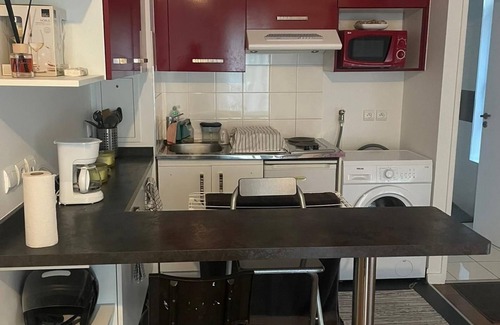 Batignolles Apartment | Very well-located apartment, 5-minute walk from metro line 14, next to a park