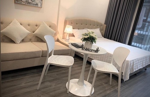 Gia Lam Apartment | Vi Vu HomeStay Vinhome Ocean Park