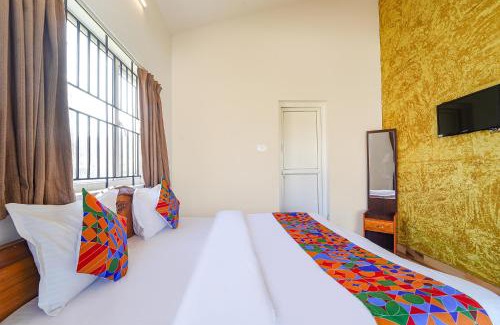 Kandal Hotel | Via Bala Garden - Nr Ooty Toy Train Tourist Park