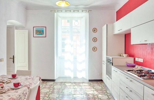 Levanto Apartment | Via Dante Vacanze - large apartment for 4 people, 200 meters from the beach, in Levanto