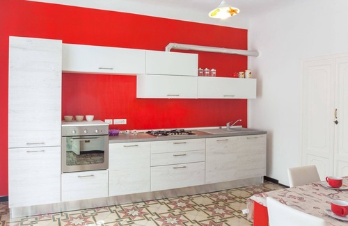 Levanto Apartment | Via Dante Vacanze - large apartment for 4 people, 200 meters from the beach, in Levanto