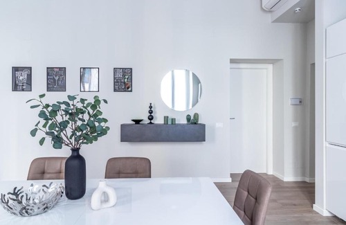 Lazzaretto Apartment | Via Lecco 6