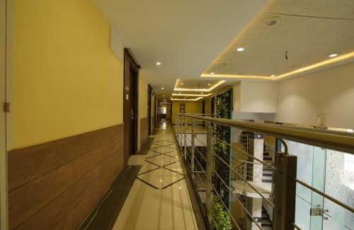 Shivaji Nagar Hotel | Via Phoenix Resorts - Nr M Chinnaswamy Stadium
