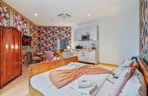 Althangrund Apartment | VibeStudio 401 - Central - AC - Licensed - Parking Nearby