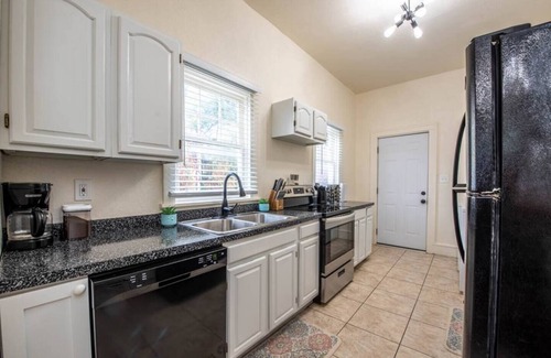 Hannibal House | Vibey home a few blocks from downtown Hannibal