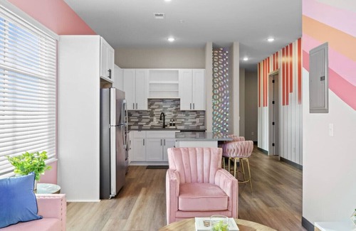 South Nashville Apartment | Vibrant 2BR, Close to Nashville’s Nighlife