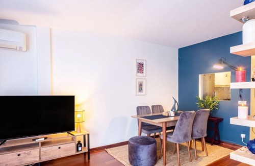 Macka Apartment | Vibrant Flat near Trendy Attractions in Nisantasi