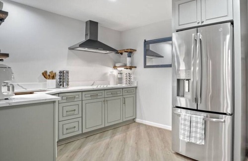 Ashburn Apartment | Vibrant+Private Apartment Suite, Heart of Leesburg