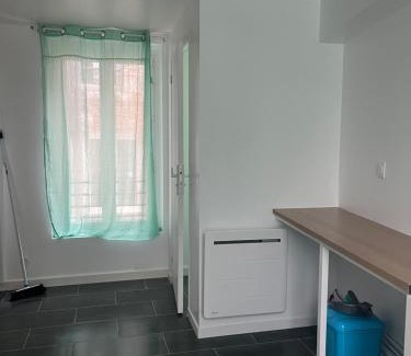 Avesnes-sur-Helpe Apartment | Victor Hugo