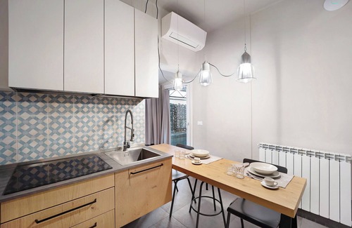 Diano Marina Apartment | 'Victoria Apartments Tempi moderni' with Terrace, A/C & Wi-Fi