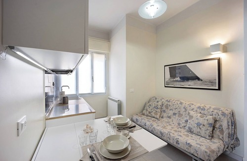 Diano Marina Apartment | 'Victoria Apartments Bleu' with Balcony, A/C & Wi-Fi