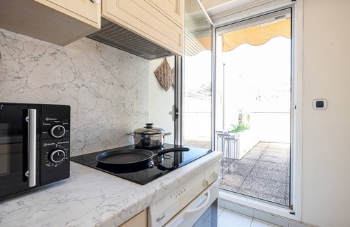 Old Town Apartment | Victoria Bergamote Attic, Menton, France