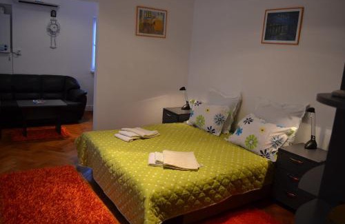 Bucharest City-Centre Apartment | Victoria Studio
