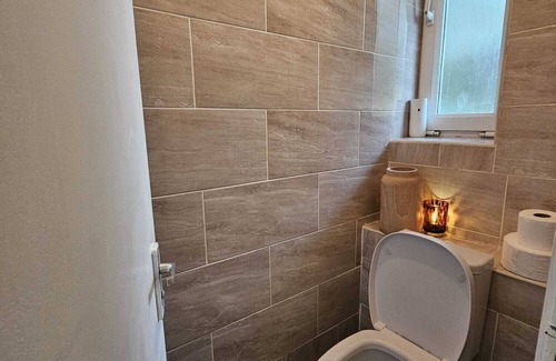 Tulse Hill Apartment | Victorian Gem Excellent Transport Links, Ideal for Tourists & Commuters!