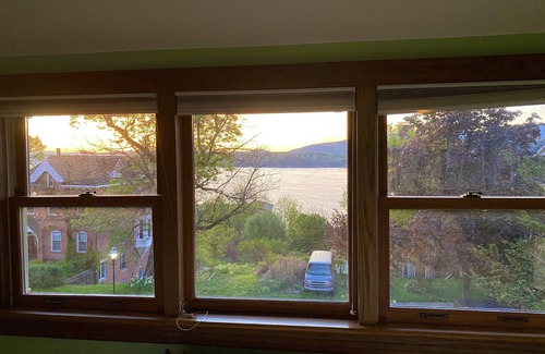 Newburgh House | Victorian house with amazing Hudson River view