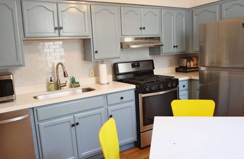 Tulane - Gravier House | Victorian Shotgun | 10 minutes to French Quarter