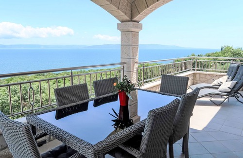 Ravni Apartment | Victory by Interhome