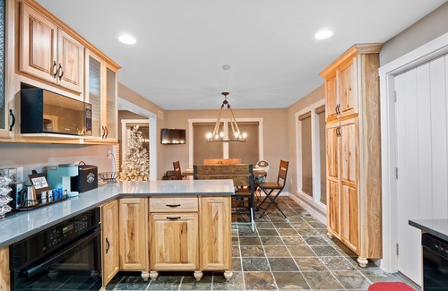 Arlington House | Video Tour π₯ + Kid Friendly πΆ + City Views π + π