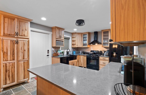 Arlington House | Video Tour π₯ + Kid Friendly πΆ + City Views π + π