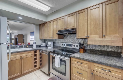St. Augustine Beach Condo | View, Comfortable, Clean, Cheap FALL Specials! 595 Wk with Longer Stay Discounts