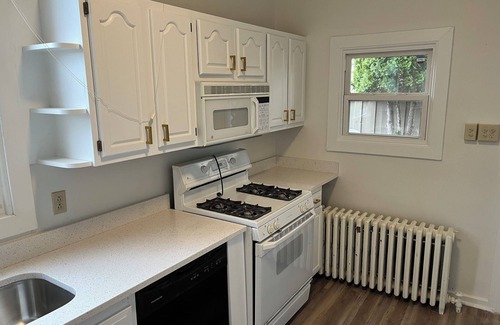 Mount Washington House | View from the Top! Steps from Grandview, Sleeps 8