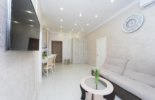 Shevchenkivs'kyi District Apartment | View on Maidan and Kreschatyk