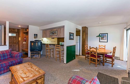 Mammoth Lakes House | Viewpoint #131