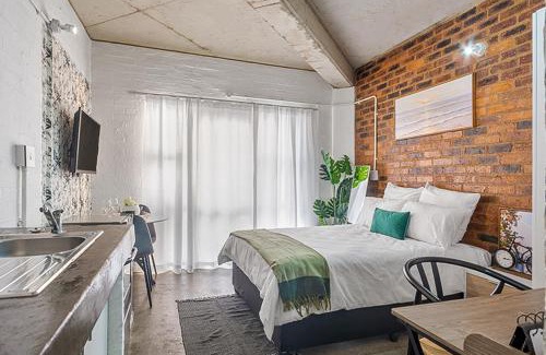 Downtown Johannesburg Apartment | Views From The 214