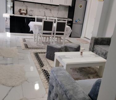 Lin Villa | Vila Marini