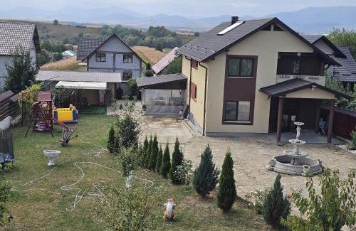 Humulesti House | Vila Medana- Neamt