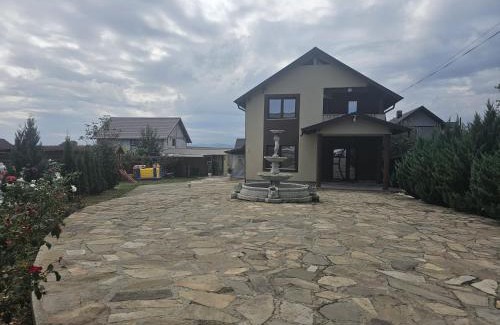 Humulesti House | Vila Medana- Neamt