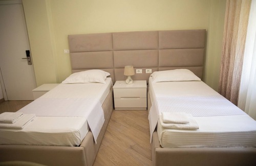 Berat Bed & Breakfast | Vila Merkaj