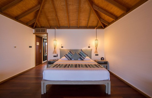 Vilamendhoo Island Resort | Vilamendhoo Island Resort & Spa