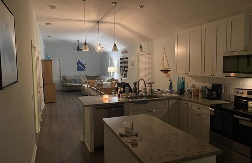 Vilano Beach House | Vilano Beach-Healing Sol-4 Kayaks-Fire Pit-Tandem Bicycle-Steps to Intracoastal!