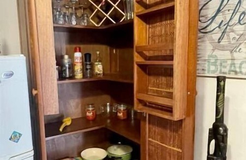 Barrio Los Villalobos Villa | Villa 1 minute walking to beach with pool A/C pet friendly