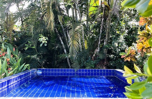 Barrio Los Villalobos Villa | Villa 1 minute walking to beach with pool A/C pet friendly