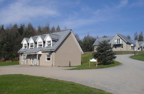 Inchmarlo House | Villa 15 Inchmarlo