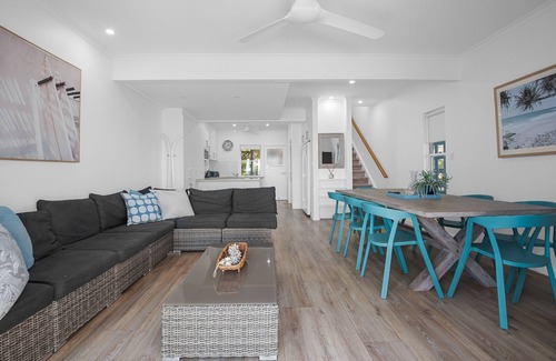 Brisbane House | Villa 21 Tangalooma Beachfront