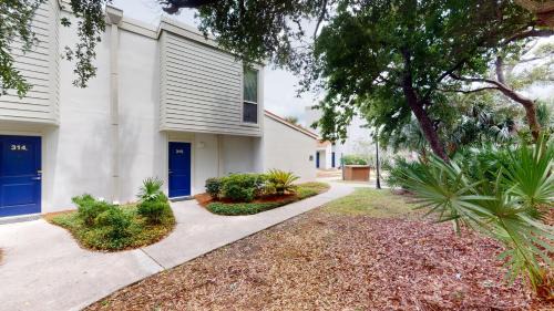 Jekyll Island Apartment | VILLA 315 - The Eagles Nest condo