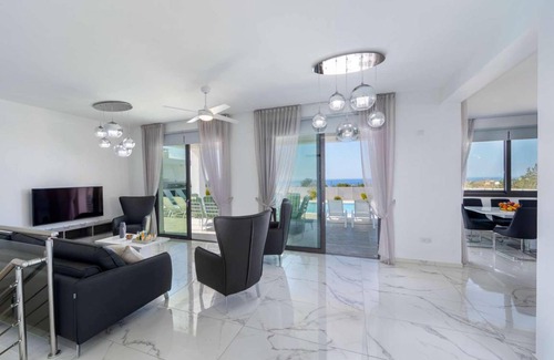 Pegeia Villa | Villa ∙ 5 bedrooms ∙ 10 guests