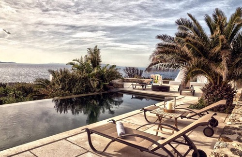 Agios Stefanos Villa | Villa ∙ 7 bedrooms ∙ 14 guests
